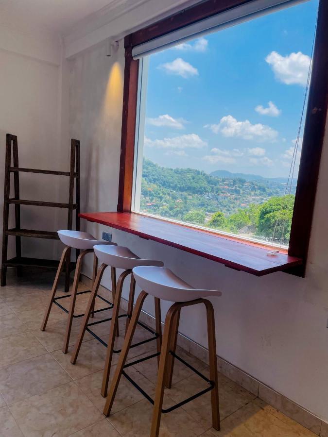 Rusty Bunk Villa Kandy Bagian luar foto